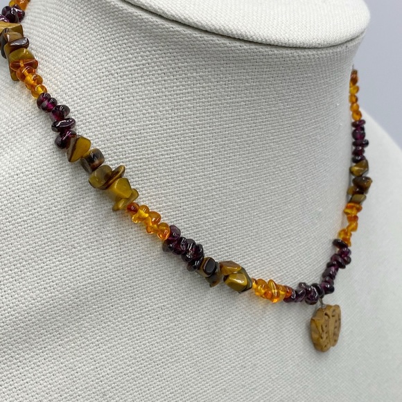 Sterling Silver Amber, Tiger Eye, Garnet Chip Beaded Necklace Butterfly Pendant - Picture 5 of 11